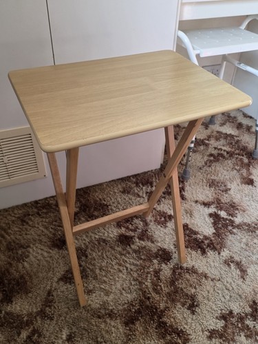 Small folding dinner table - small,